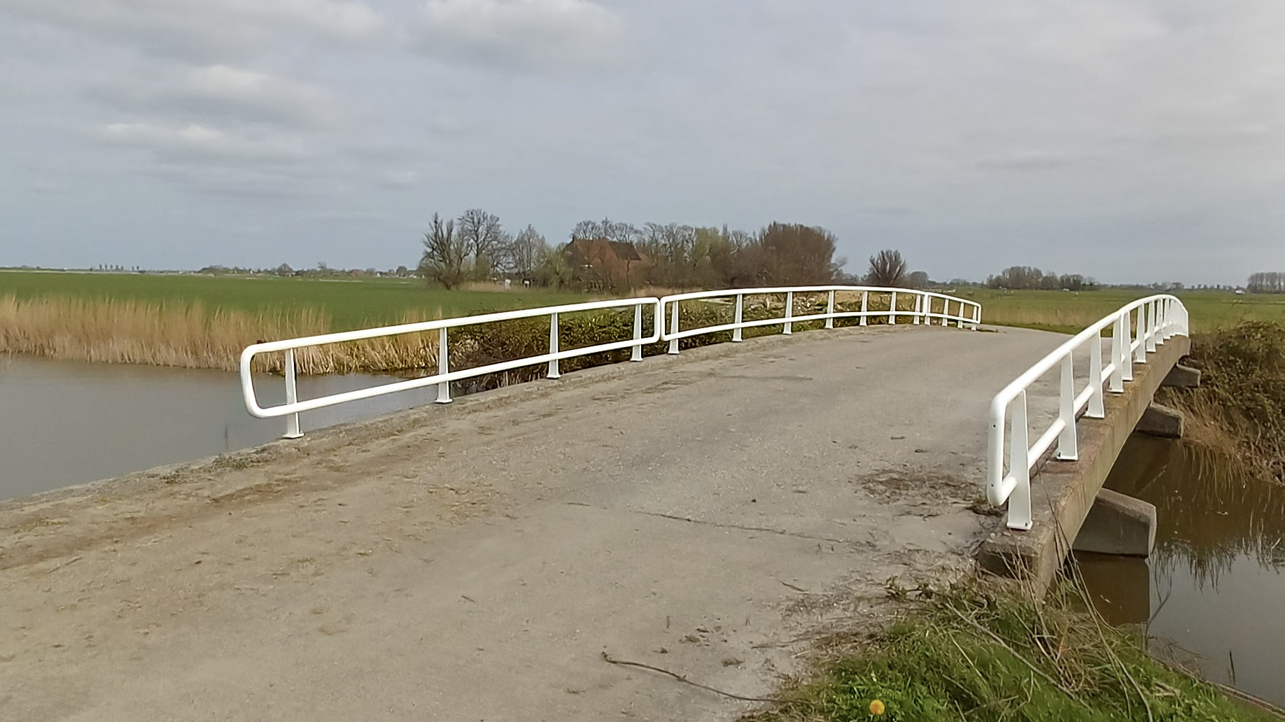 brug-gespiegeld-